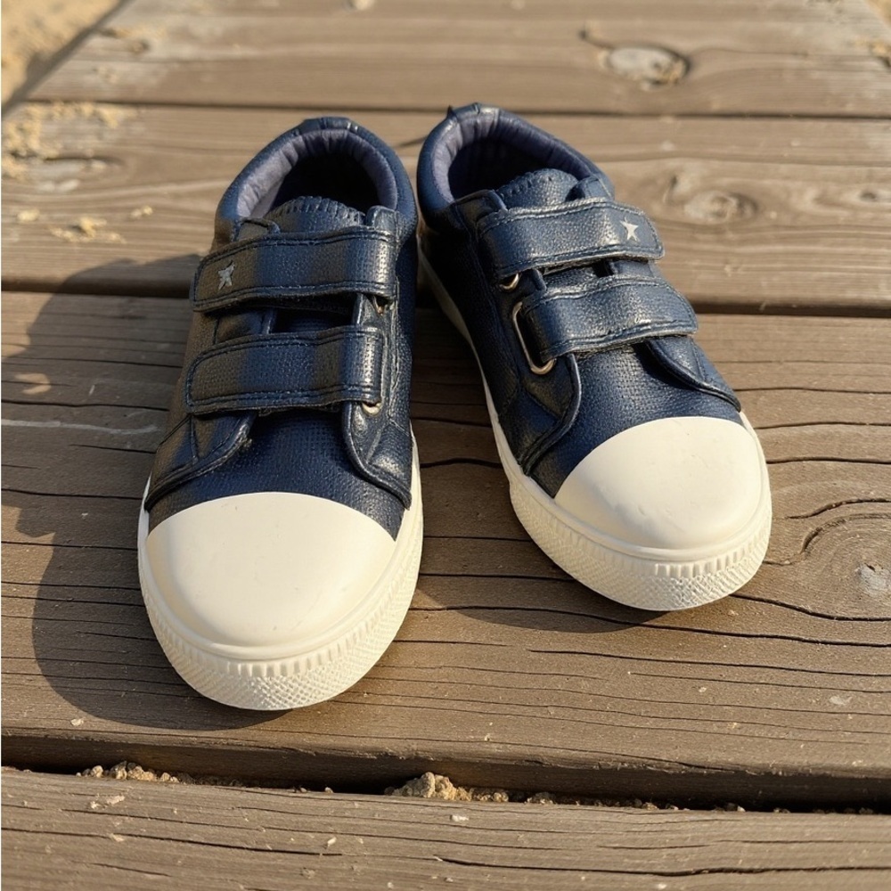 NWT Toddler Unisex Sneakers Navy Blue White size 11 - Picture 2 of 11